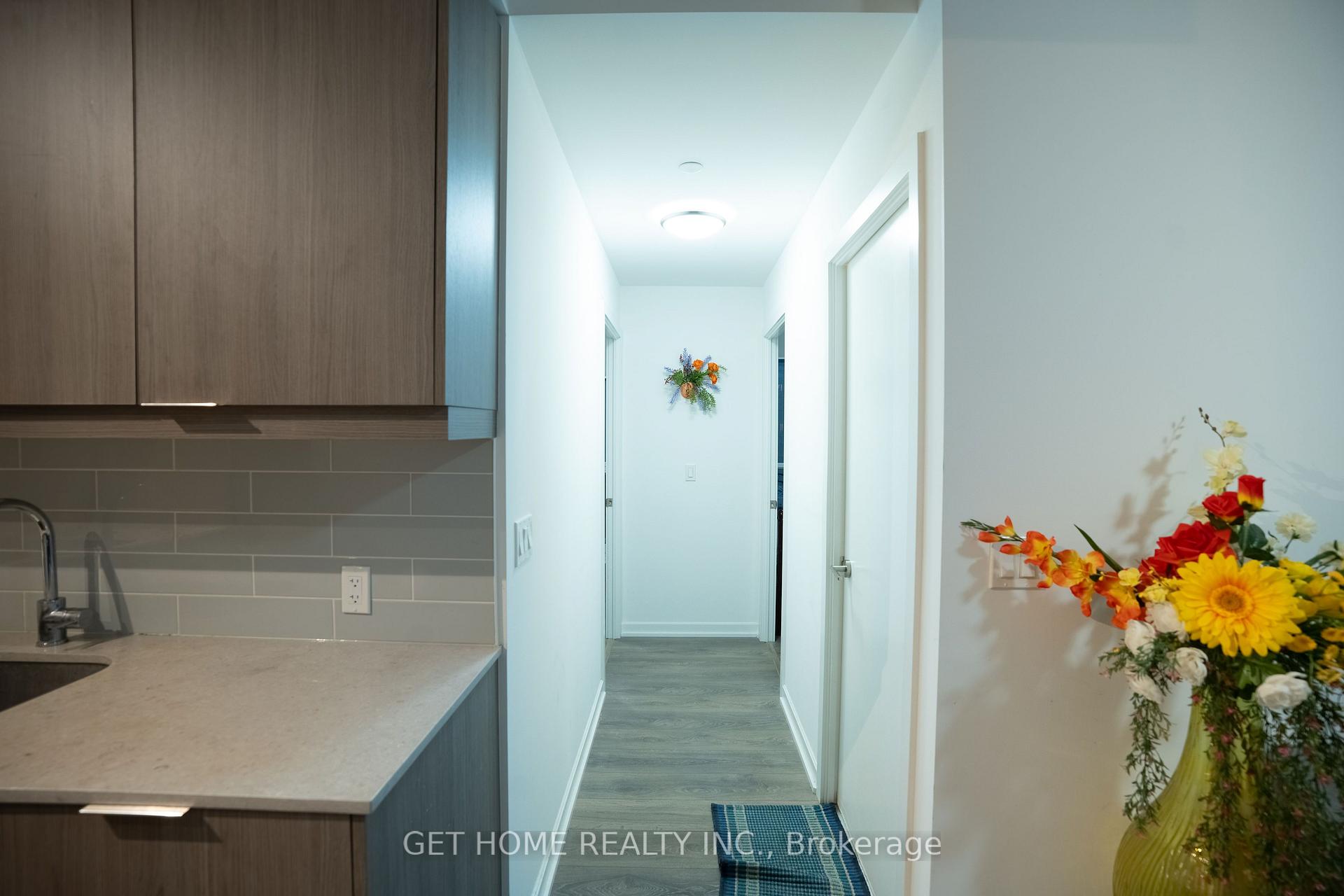 Photo 9 of Unit #1405, 32 Forest Manor Road, North York, Henry Farm — HOMEH