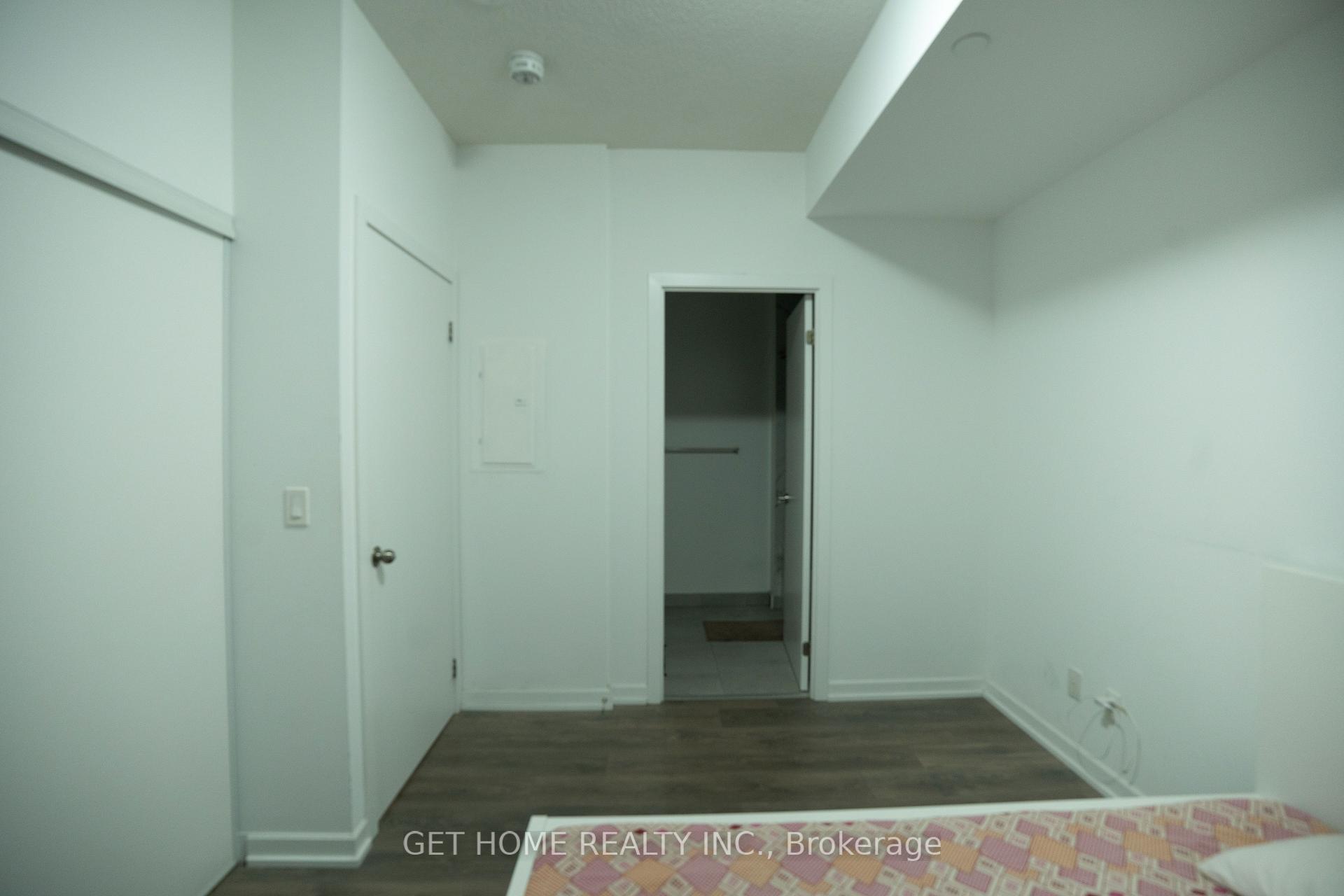 Photo 15 of Unit #1405, 32 Forest Manor Road, North York, Henry Farm — HOMEH