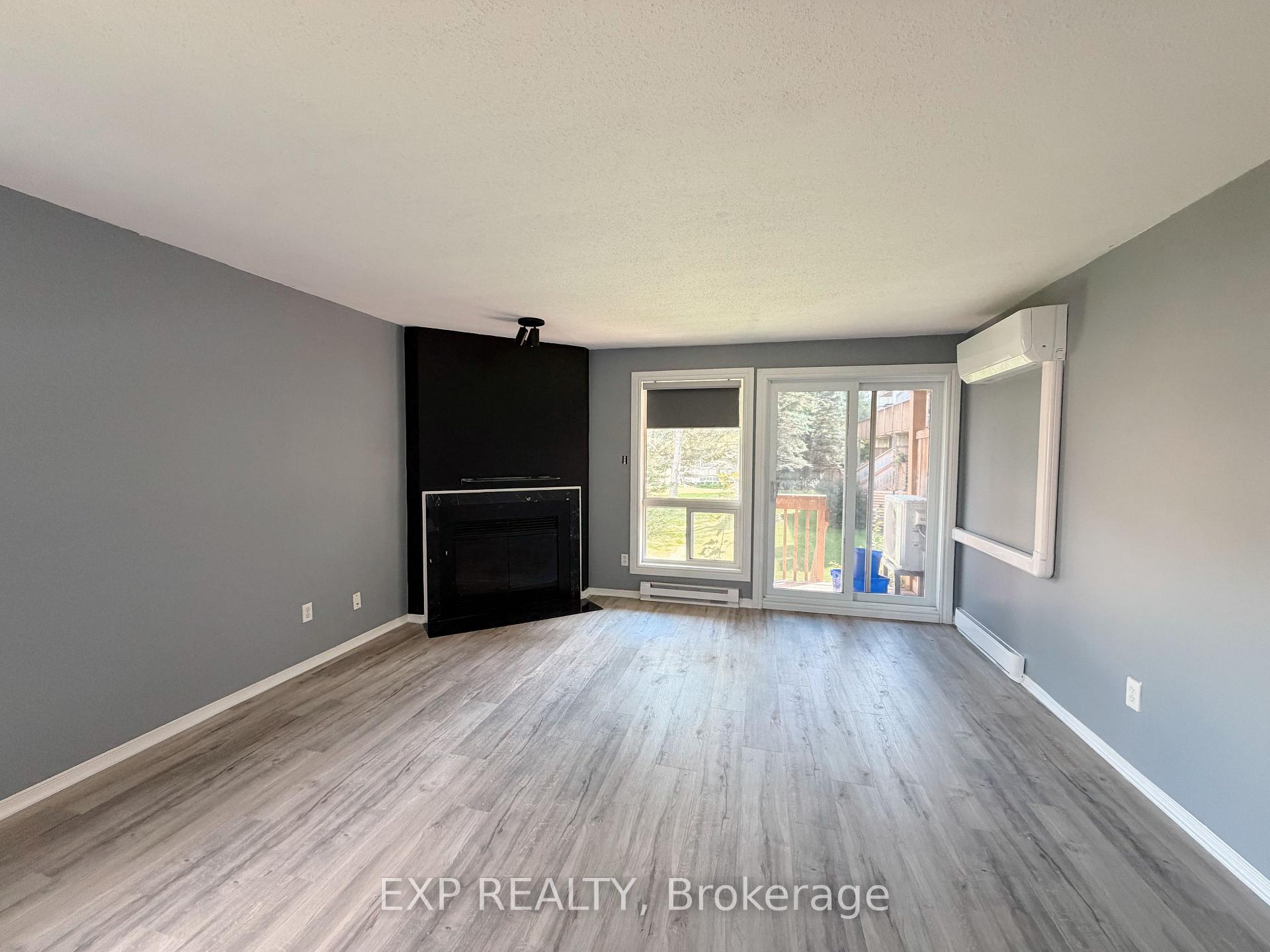 Photo 6 of 406 Briston Private, Ottawa, Hunt Club Park — HOMEH