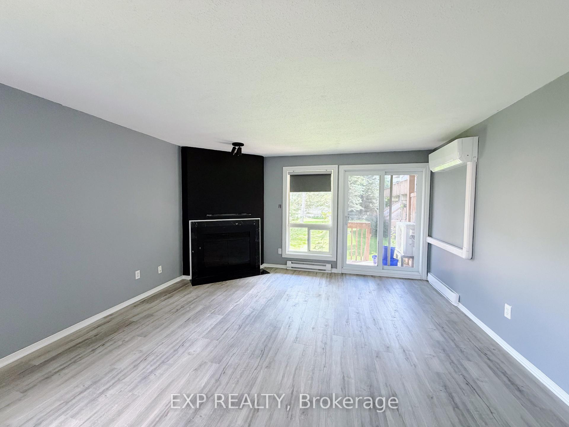 Photo 10 of 406 Briston Private, Ottawa, Hunt Club Park — HOMEH