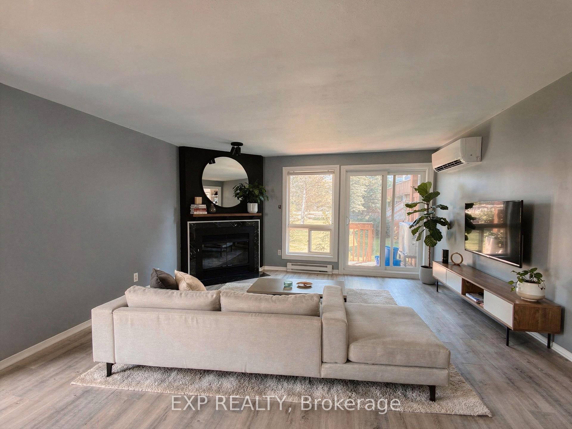 Photo 11 of 406 Briston Private, Ottawa, Hunt Club Park — HOMEH