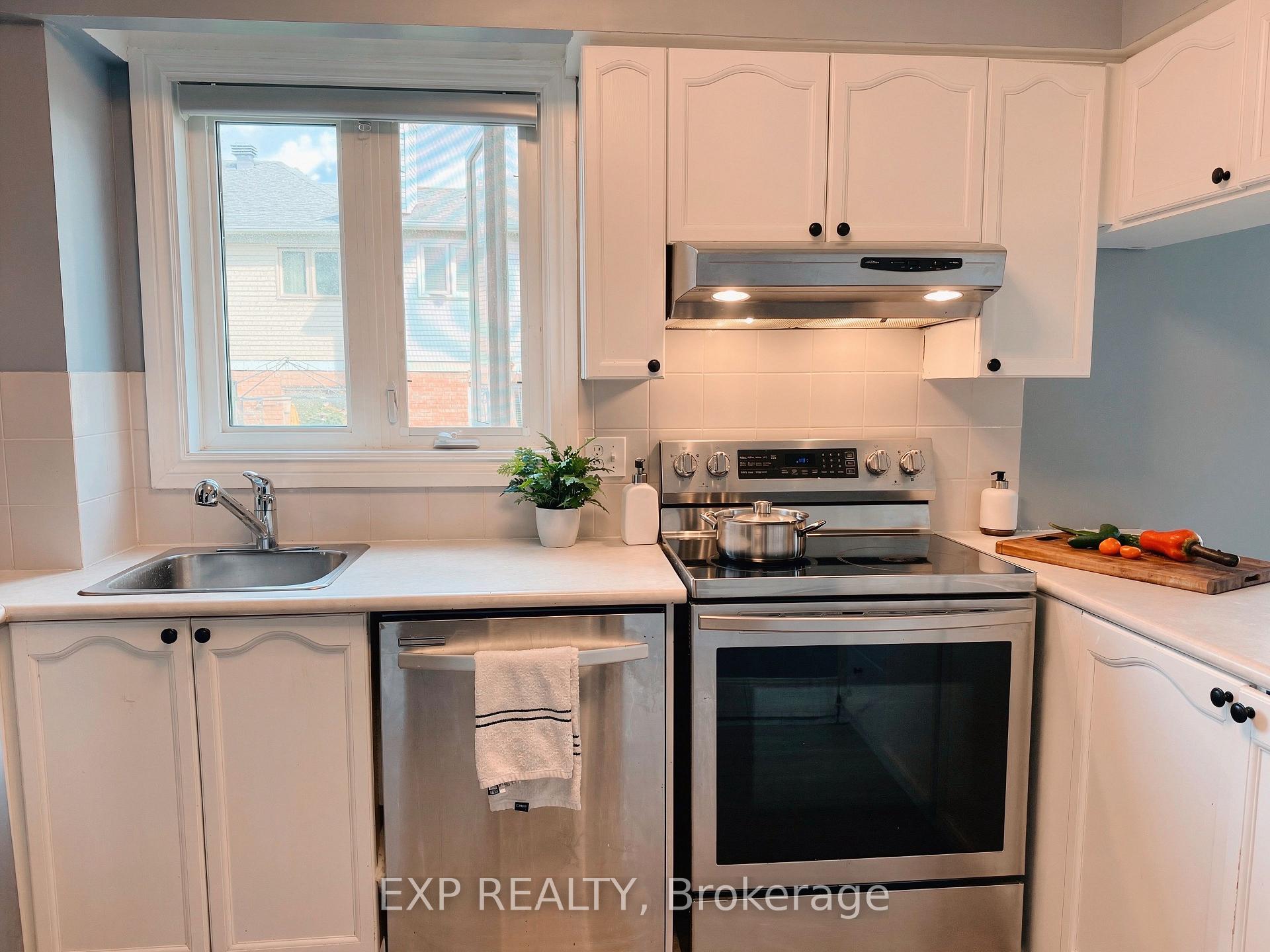 Photo 15 of 406 Briston Private, Ottawa, Hunt Club Park — HOMEH