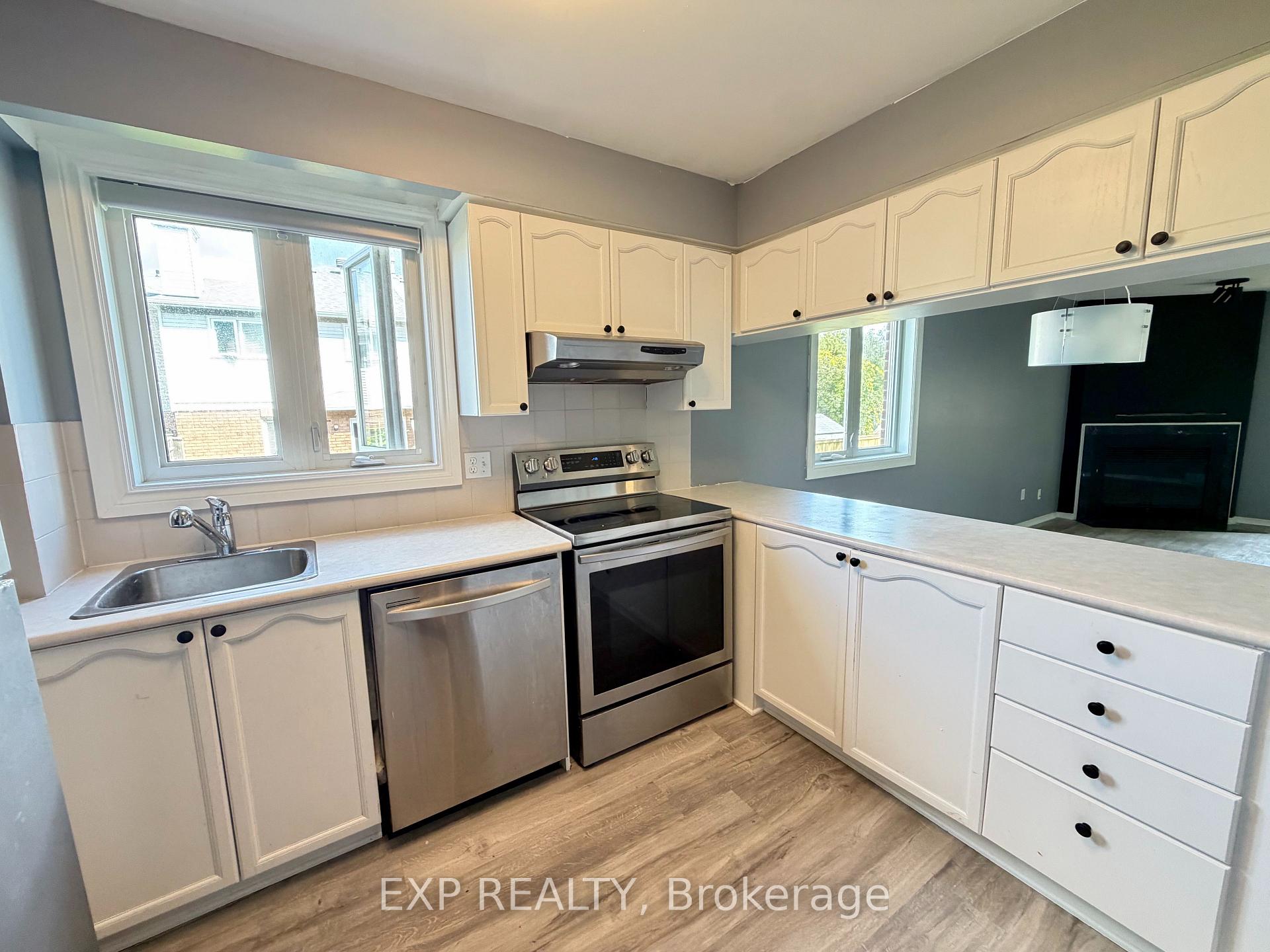 Photo 16 of 406 Briston Private, Ottawa, Hunt Club Park — HOMEH
