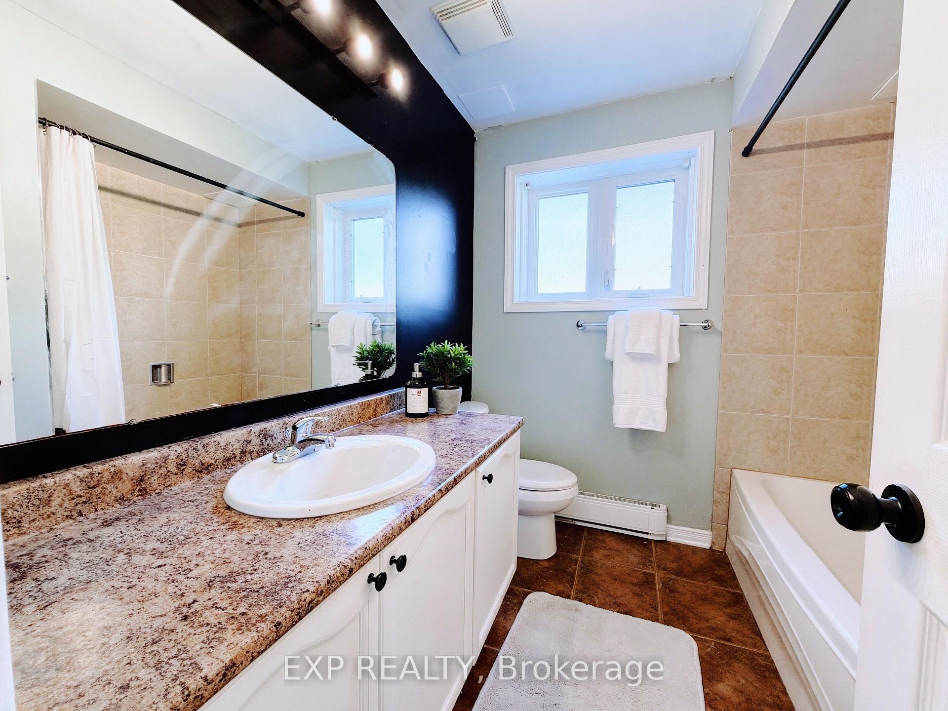 Photo 23 of 406 Briston Private, Ottawa, Hunt Club Park — HOMEH