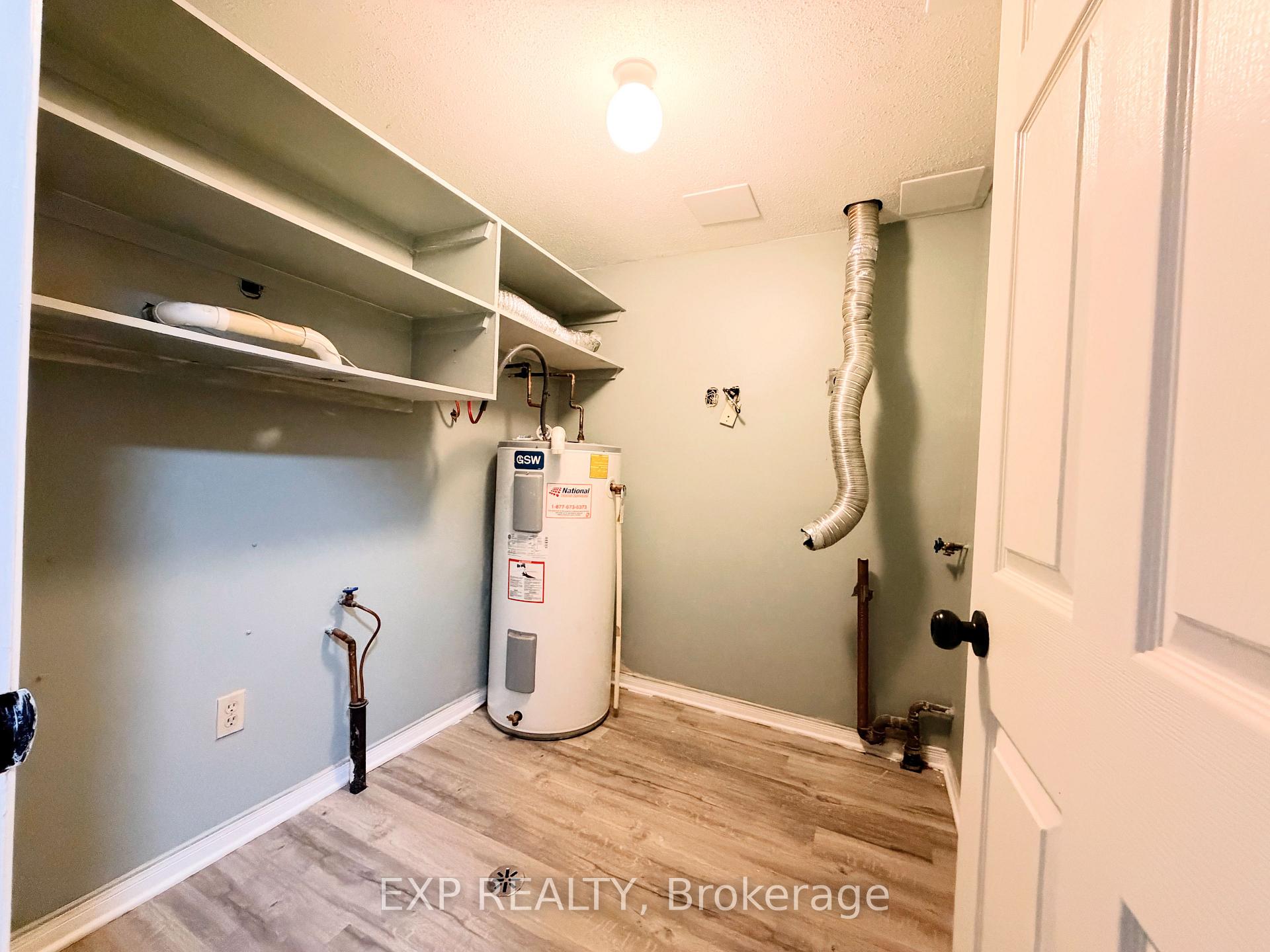 Photo 25 of 406 Briston Private, Ottawa, Hunt Club Park — HOMEH