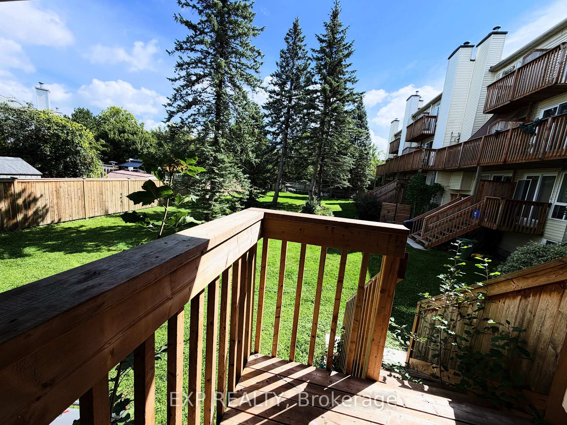 Photo 26 of 406 Briston Private, Ottawa, Hunt Club Park — HOMEH