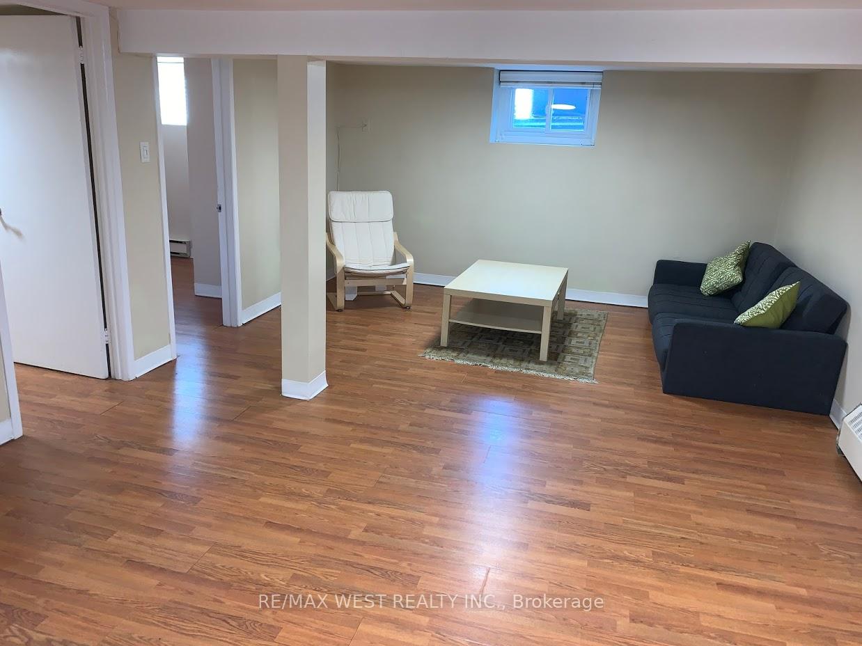 Photo 15 of Unit Lower, 900 Avenue Road, Toronto, Yonge-Eglinton — HOMEH