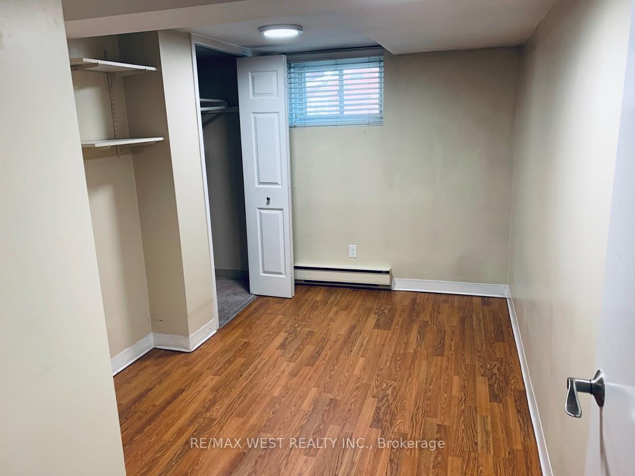 Photo 20 of Unit Lower, 900 Avenue Road, Toronto, Yonge-Eglinton — HOMEH