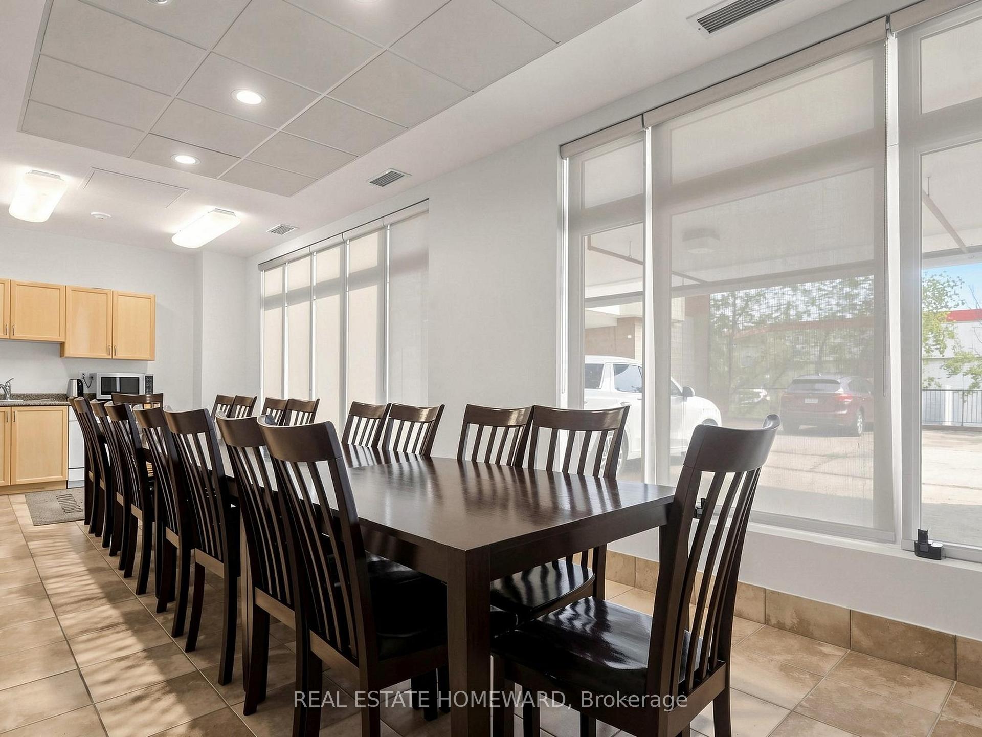Photo 35 of Unit 309, 15450 Yonge Street, Aurora, Aurora Heights — HOMEH