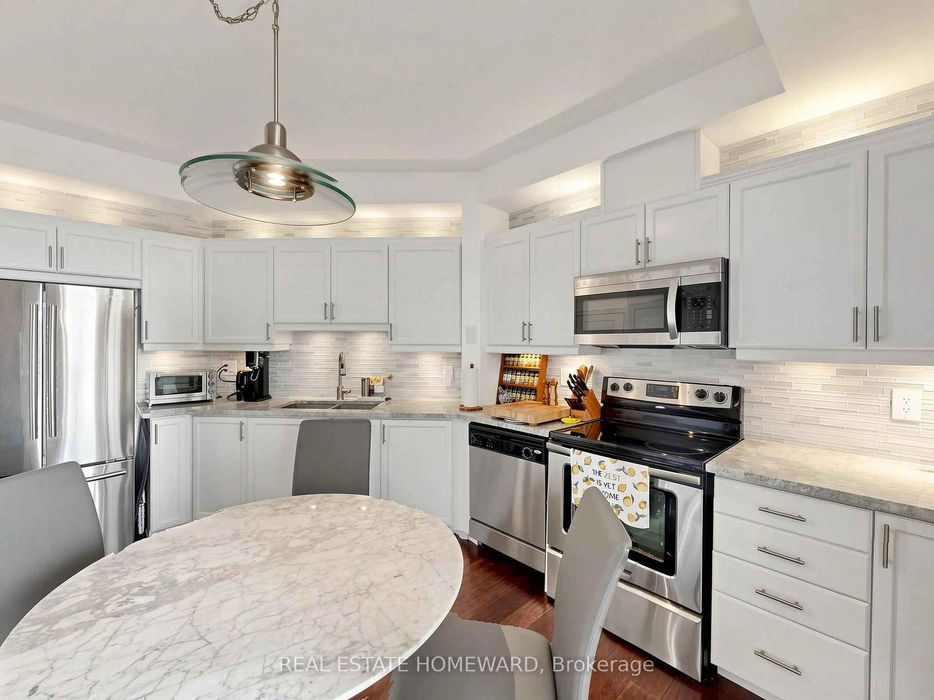 Photo 11 of Unit 309, 15450 Yonge Street, Aurora, Aurora Heights — HOMEH