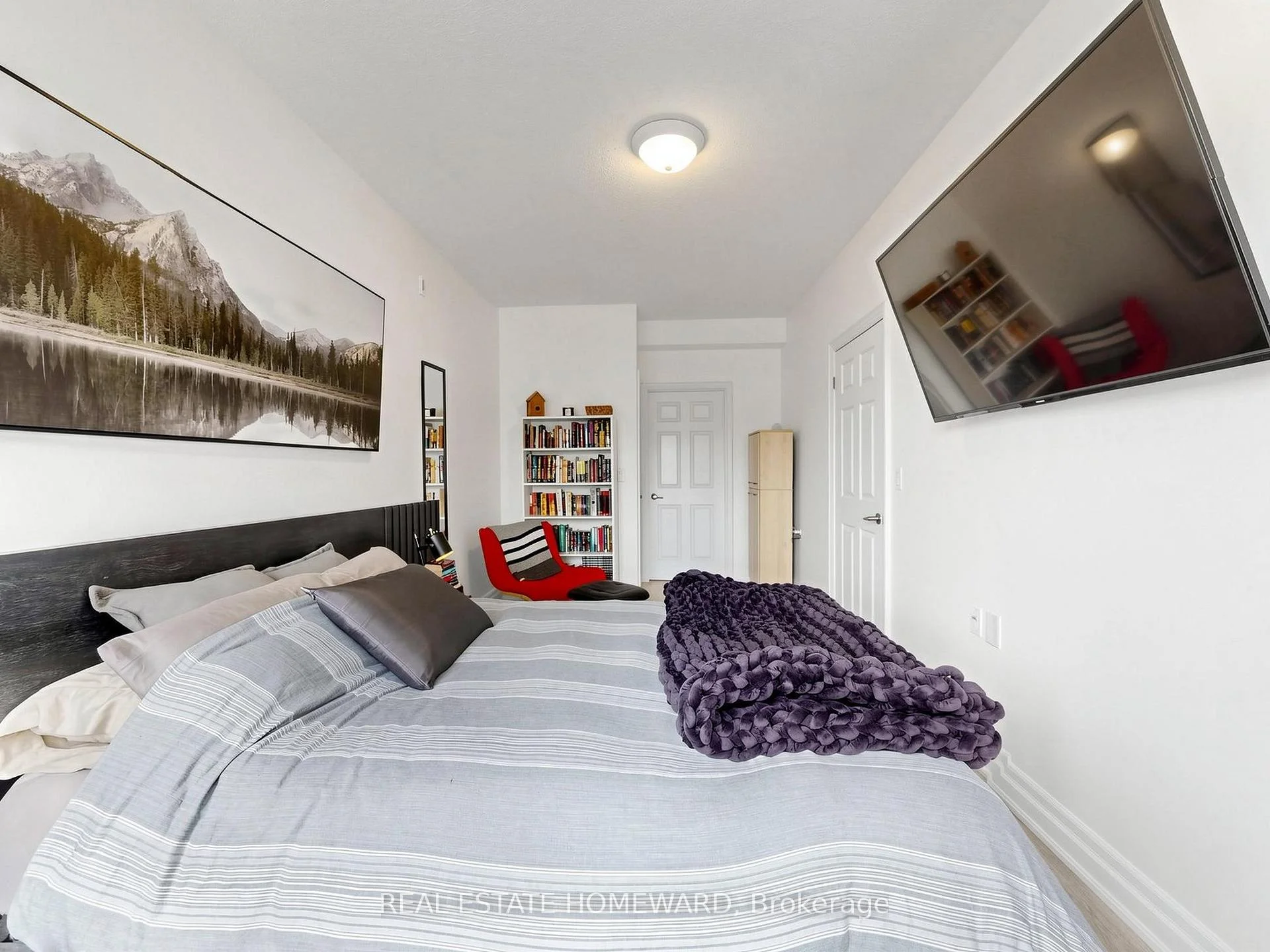 Photo 23 of Unit 309, 15450 Yonge Street, Aurora, Aurora Heights — HOMEH