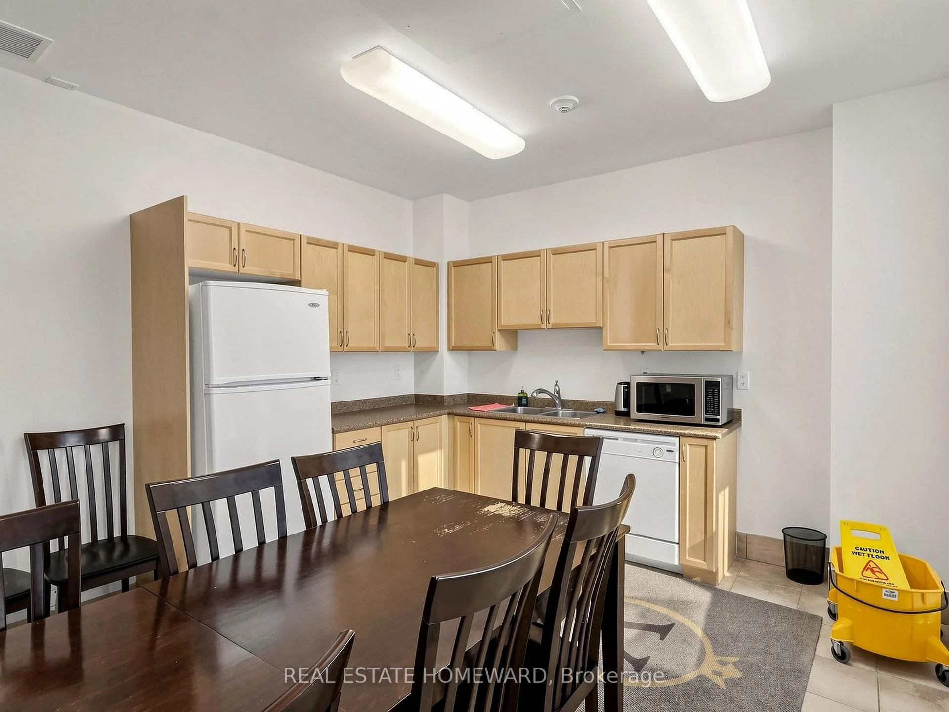 Photo 37 of Unit 309, 15450 Yonge Street, Aurora, Aurora Heights — HOMEH