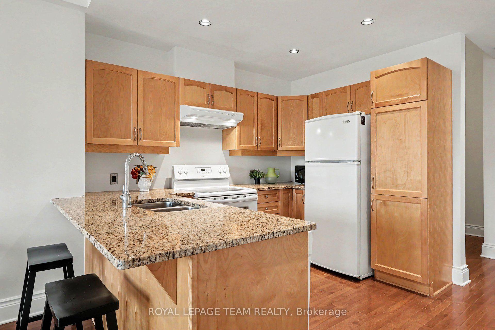 Photo 8 of Unit 405, 330 Loretta Avenue S, Ottawa, West Centre Town — HOMEH