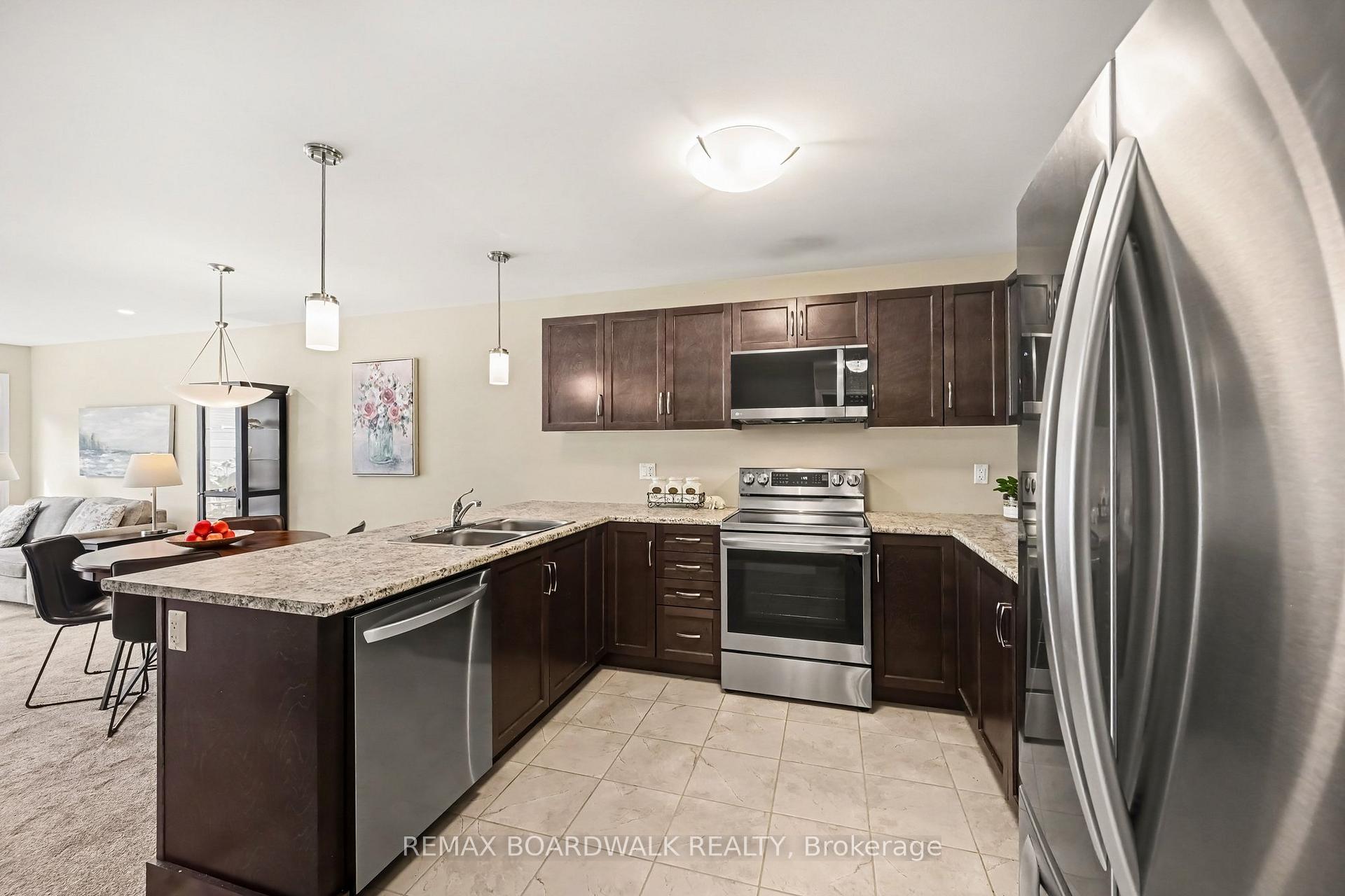 Photo 6 of 100 Seabert Drive, Arnprior, Arnprior — HOMEH