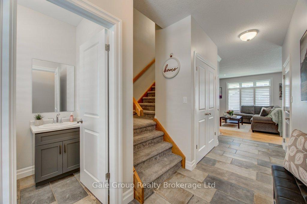 Photo 2 of 971 Downing Drive, Woodstock, Woodstock - North — HOMEH