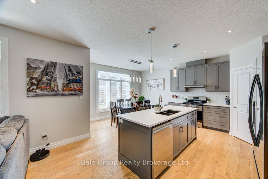 Photo 6 of 971 Downing Drive, Woodstock, Woodstock - North — HOMEH