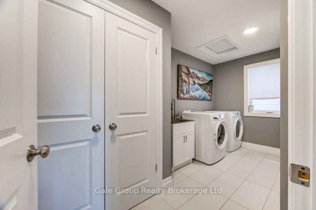 Photo 27 of 971 Downing Drive, Woodstock, Woodstock - North — HOMEH