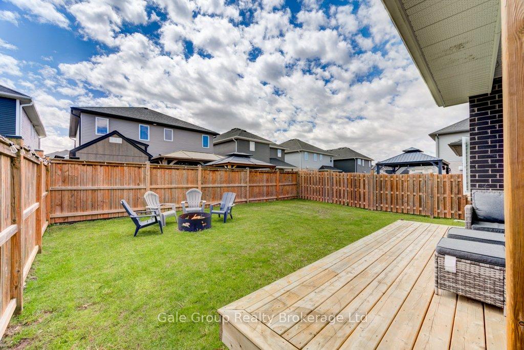 Photo 45 of 971 Downing Drive, Woodstock, Woodstock - North — HOMEH