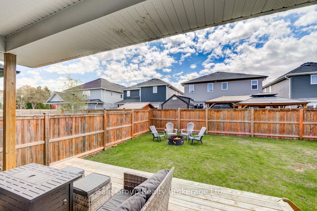 Photo 46 of 971 Downing Drive, Woodstock, Woodstock - North — HOMEH