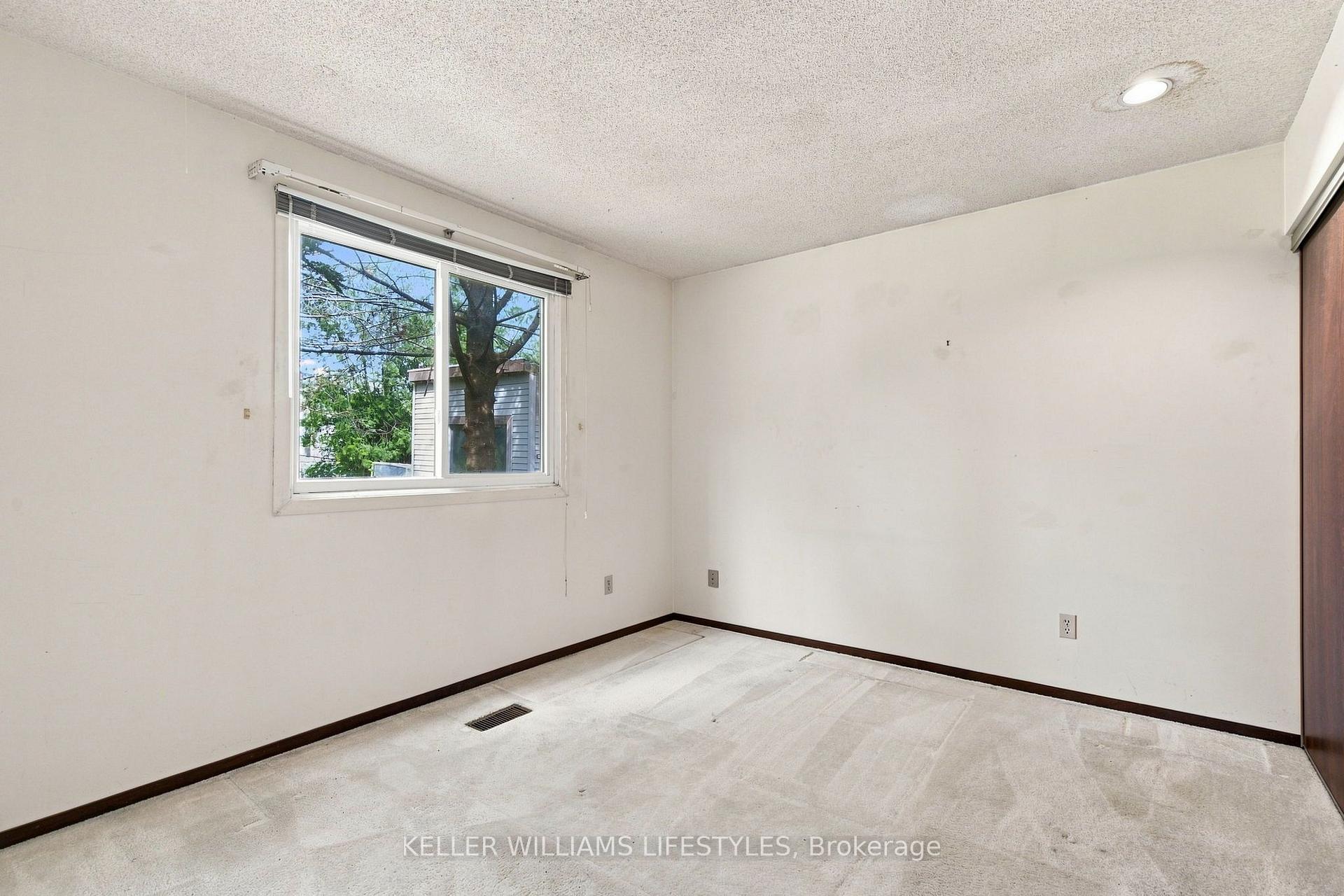 Photo 19 of 1733 Aldersbrook Road, London, North F — HOMEH