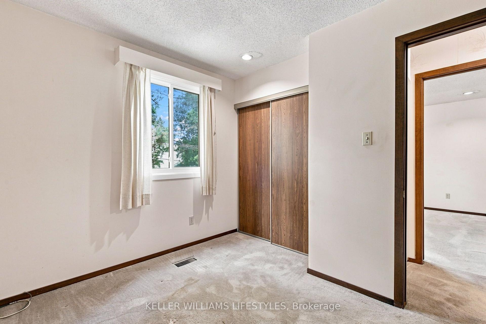 Photo 23 of 1733 Aldersbrook Road, London, North F — HOMEH