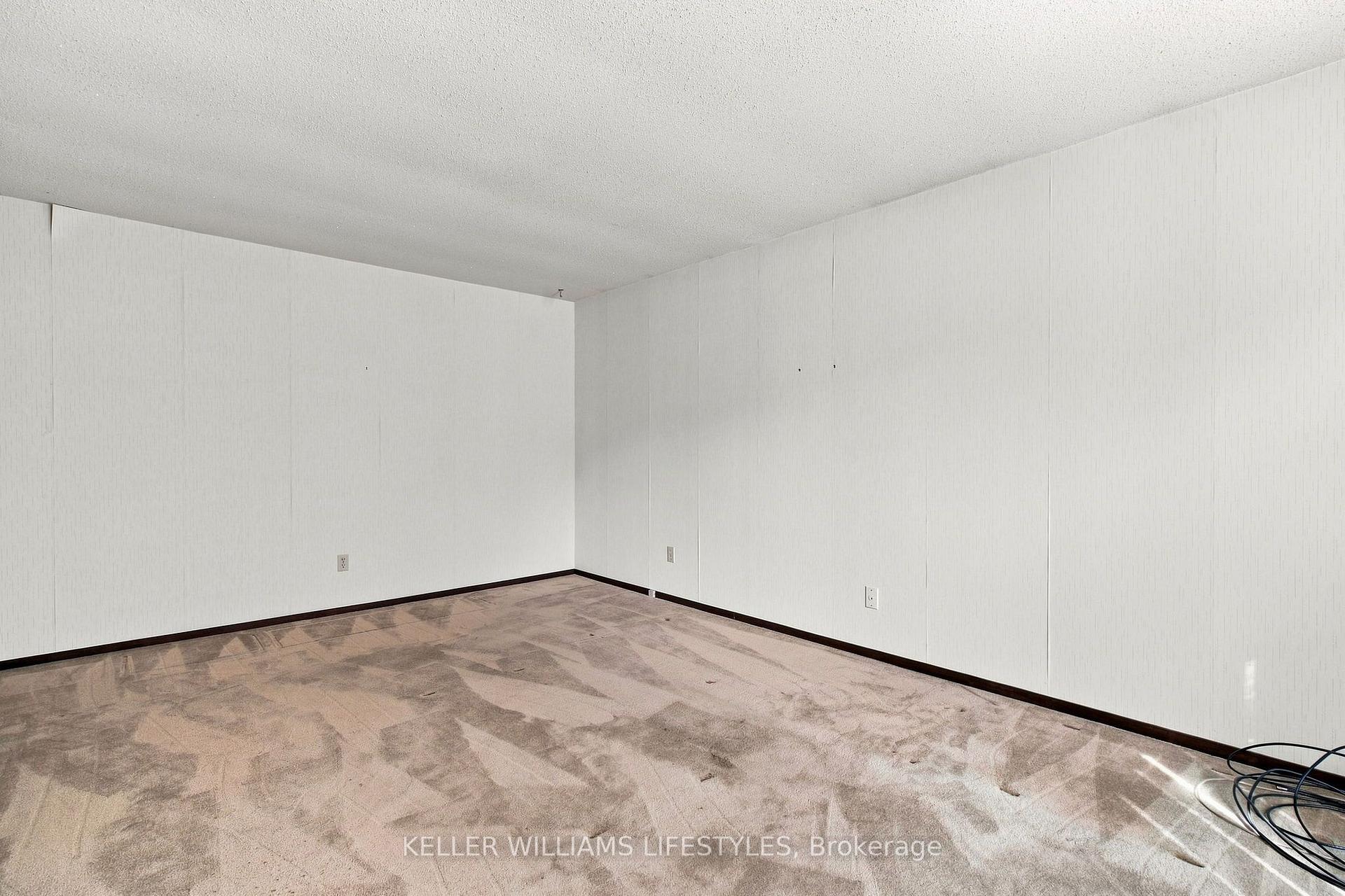Photo 31 of 1733 Aldersbrook Road, London, North F — HOMEH