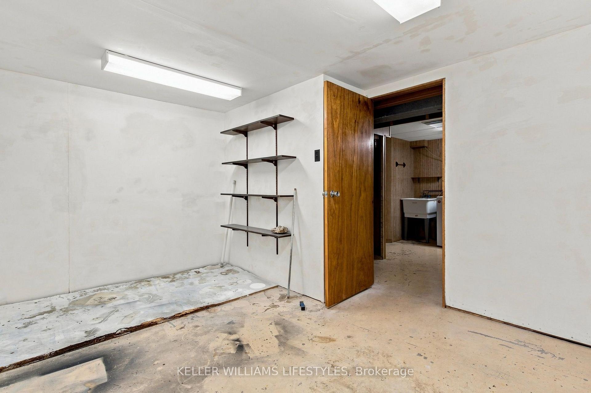Photo 35 of 1733 Aldersbrook Road, London, North F — HOMEH