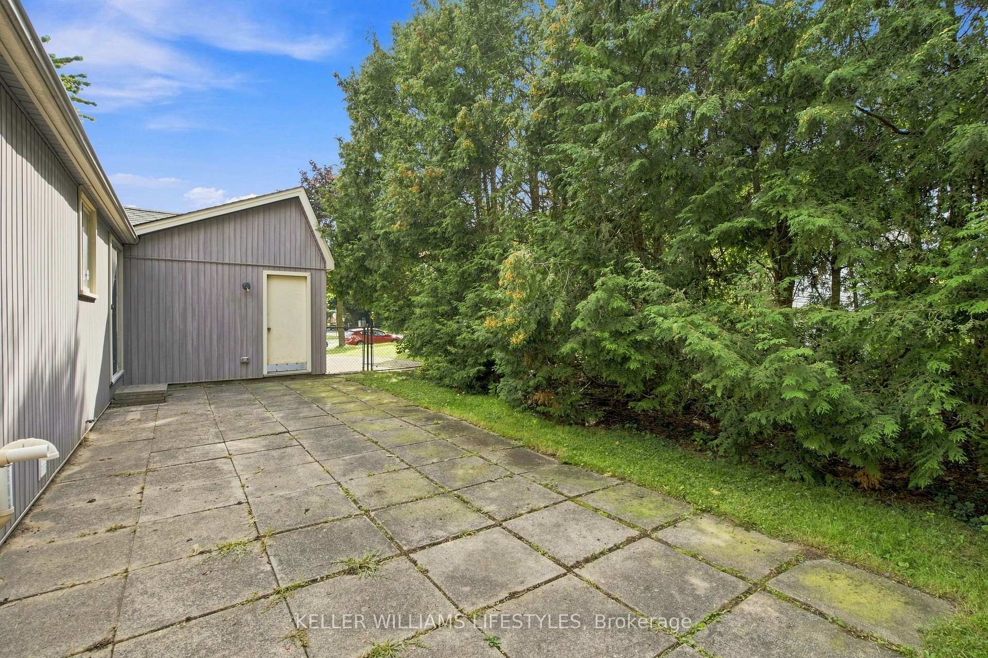 Photo 39 of 1733 Aldersbrook Road, London, North F — HOMEH