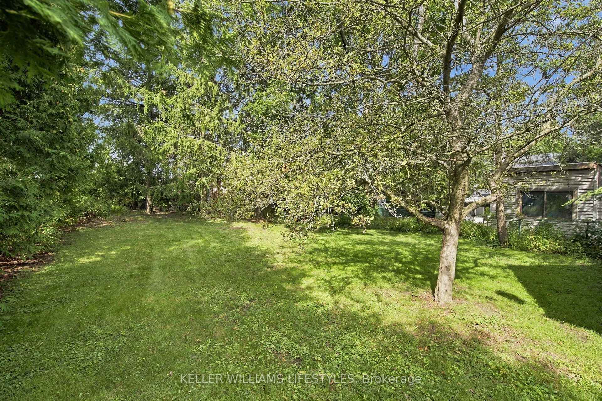 Photo 40 of 1733 Aldersbrook Road, London, North F — HOMEH