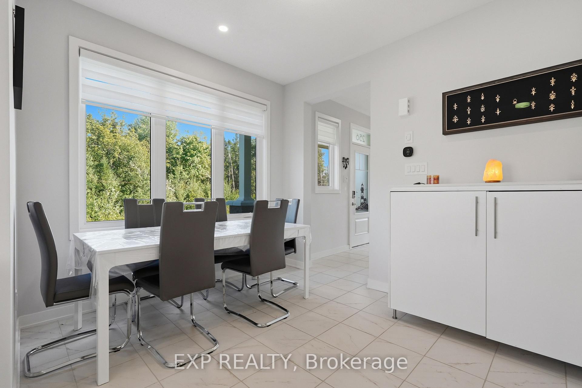 Photo 8 of 256 Billrian Crescent, Ottawa, Stittsville (North) — HOMEH