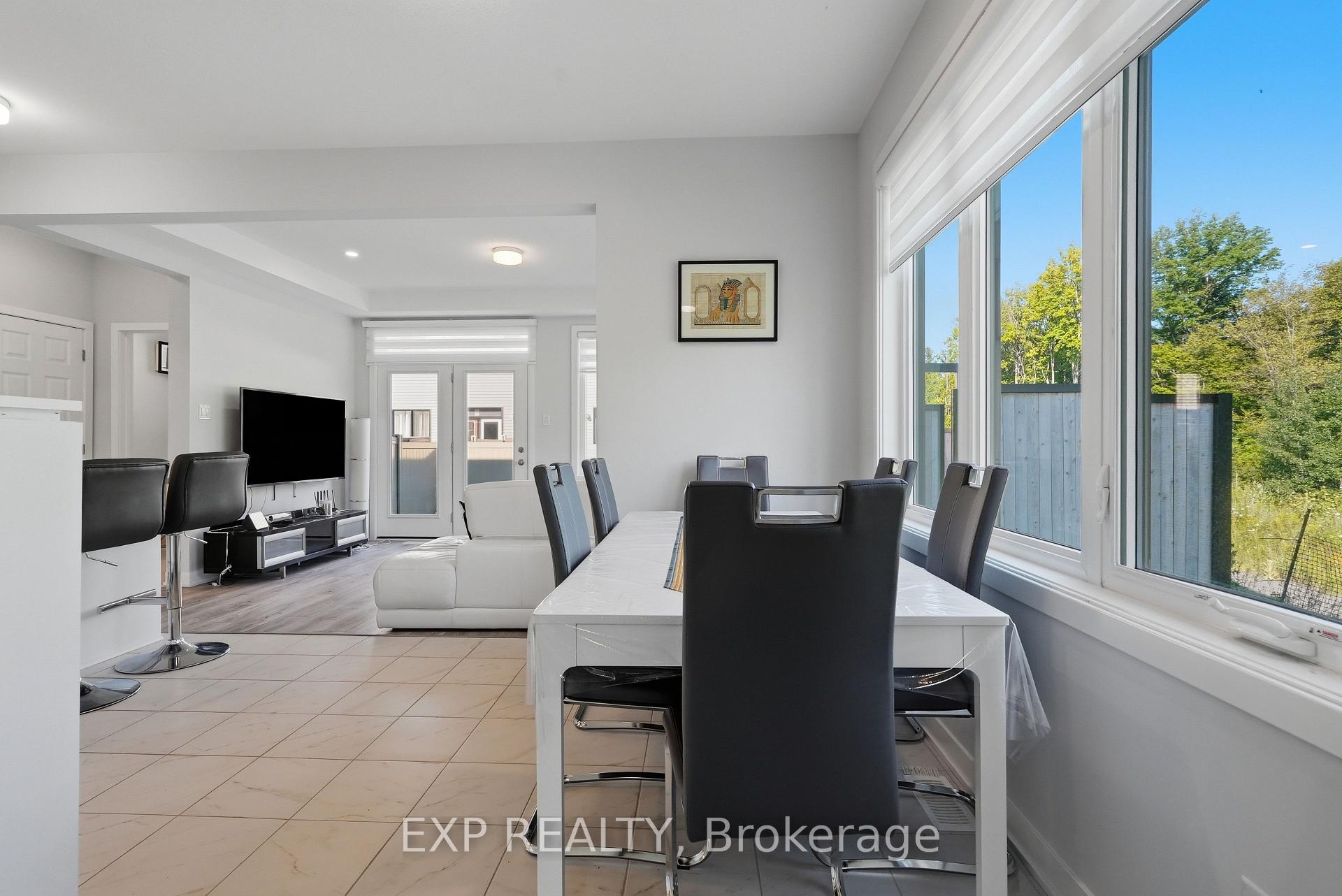 Photo 9 of 256 Billrian Crescent, Ottawa, Stittsville (North) — HOMEH