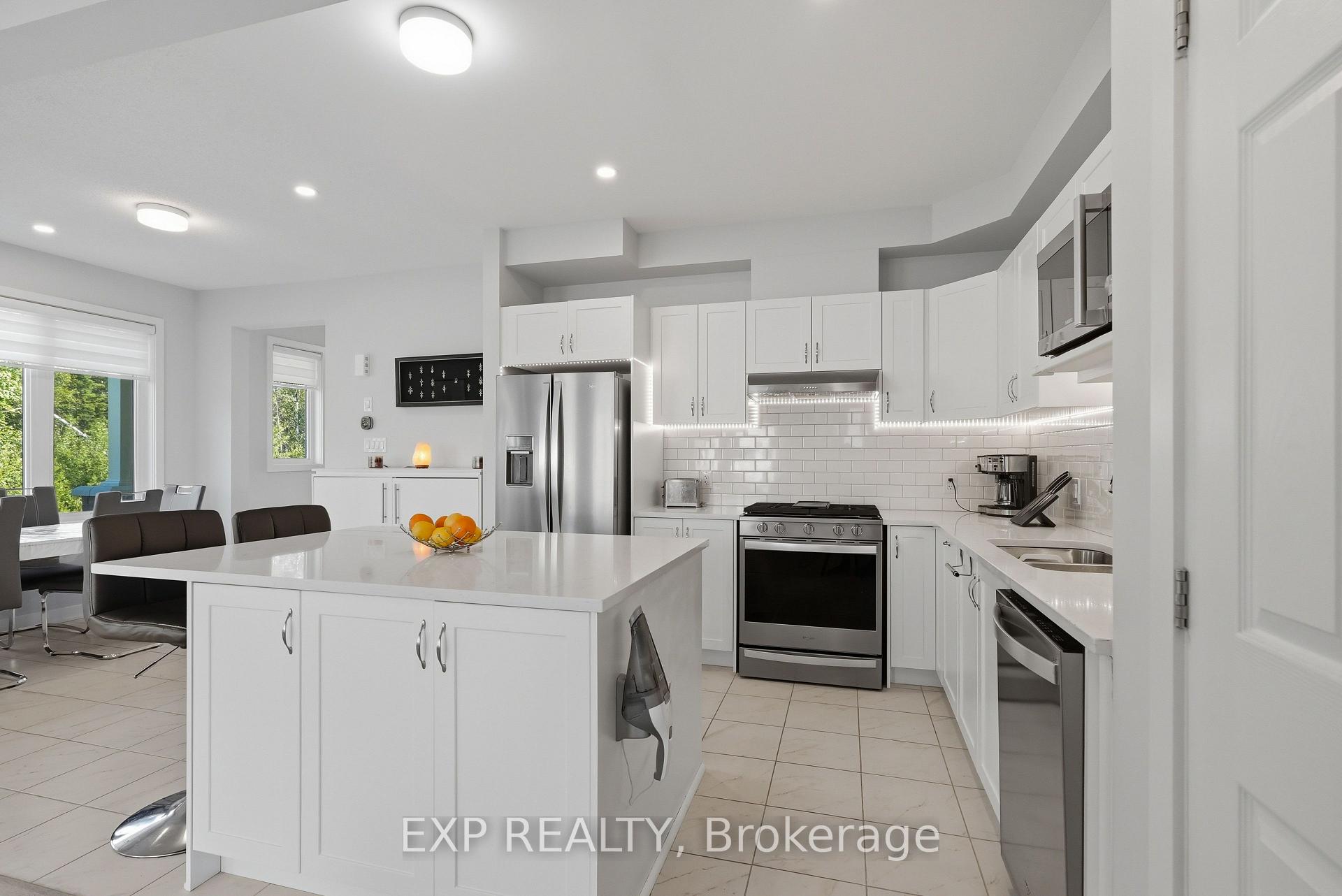Photo 12 of 256 Billrian Crescent, Ottawa, Stittsville (North) — HOMEH
