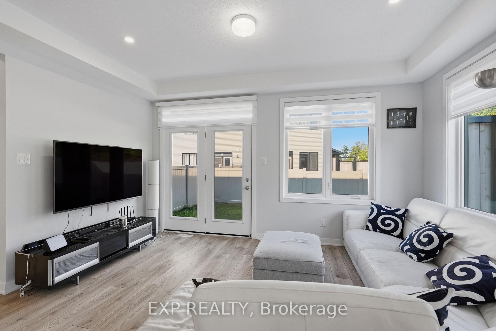 Photo 16 of 256 Billrian Crescent, Ottawa, Stittsville (North) — HOMEH