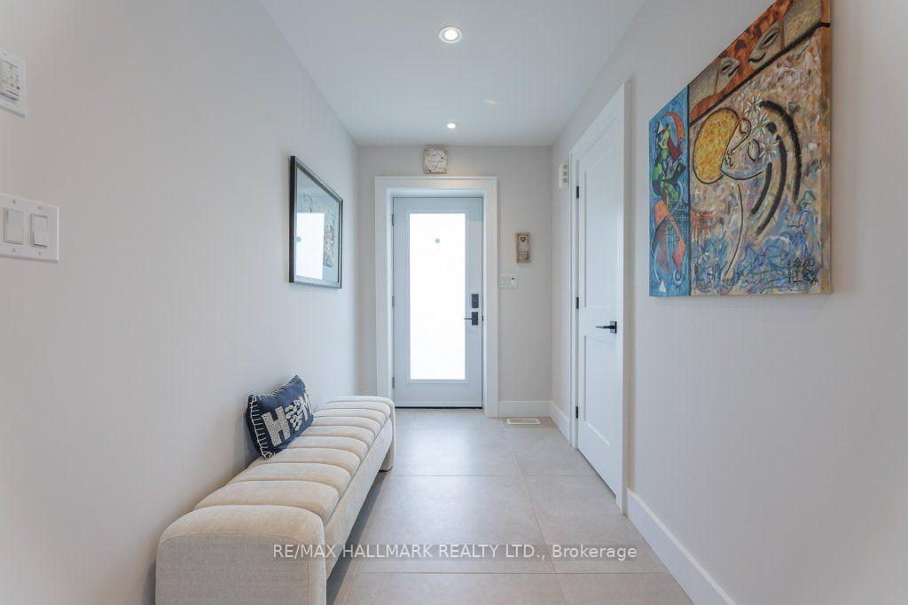 Photo 5 of 485 Evans Avenue, Etobicoke, Alderwood — HOMEH