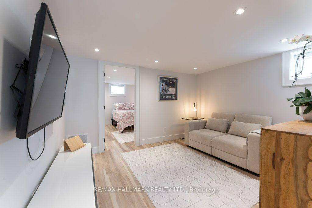 Photo 16 of 485 Evans Avenue, Etobicoke, Alderwood — HOMEH