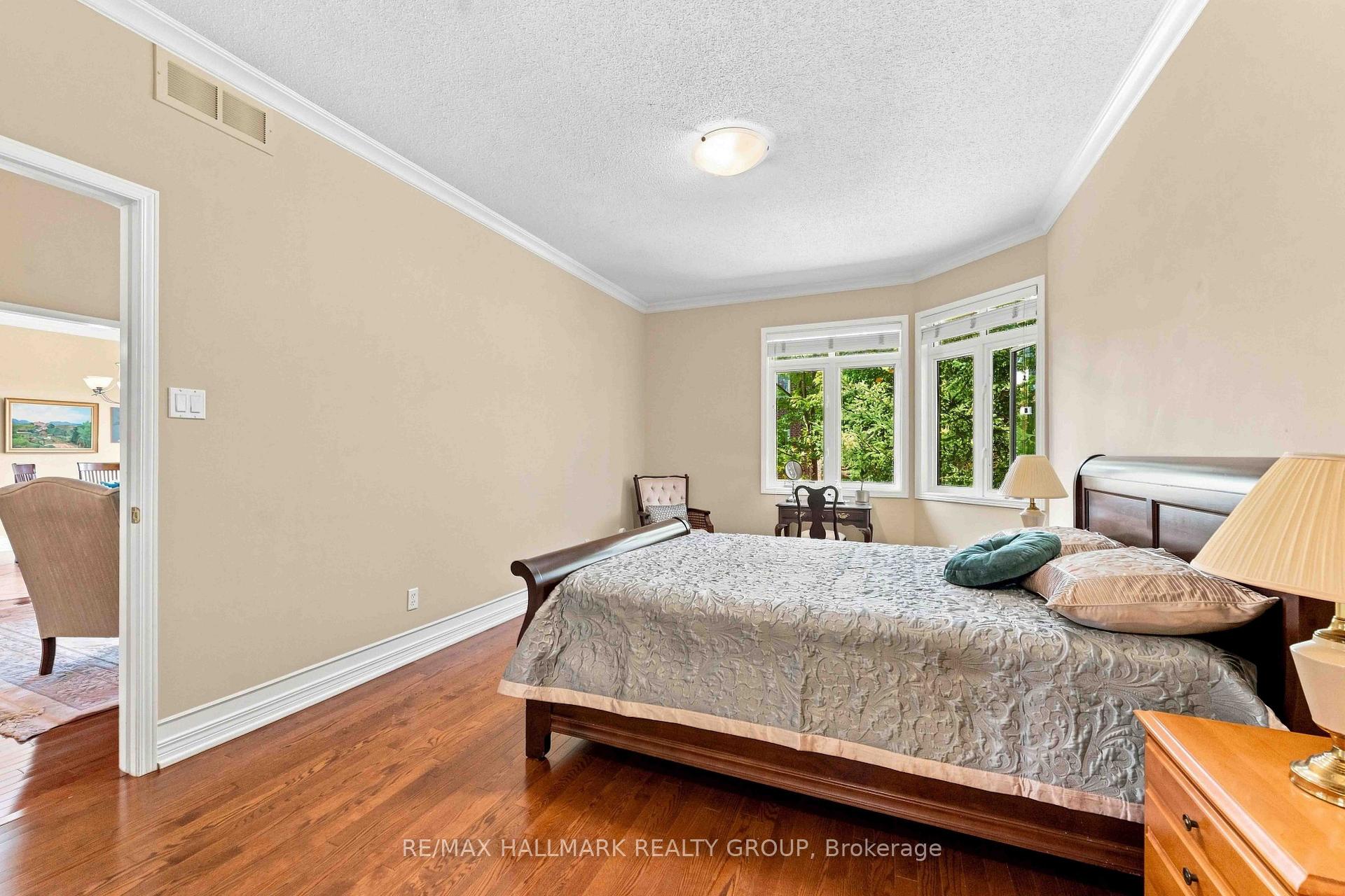 Photo 27 of 121 Bartlett Private, Ottawa, Hunt Club/Western Community — HOMEH