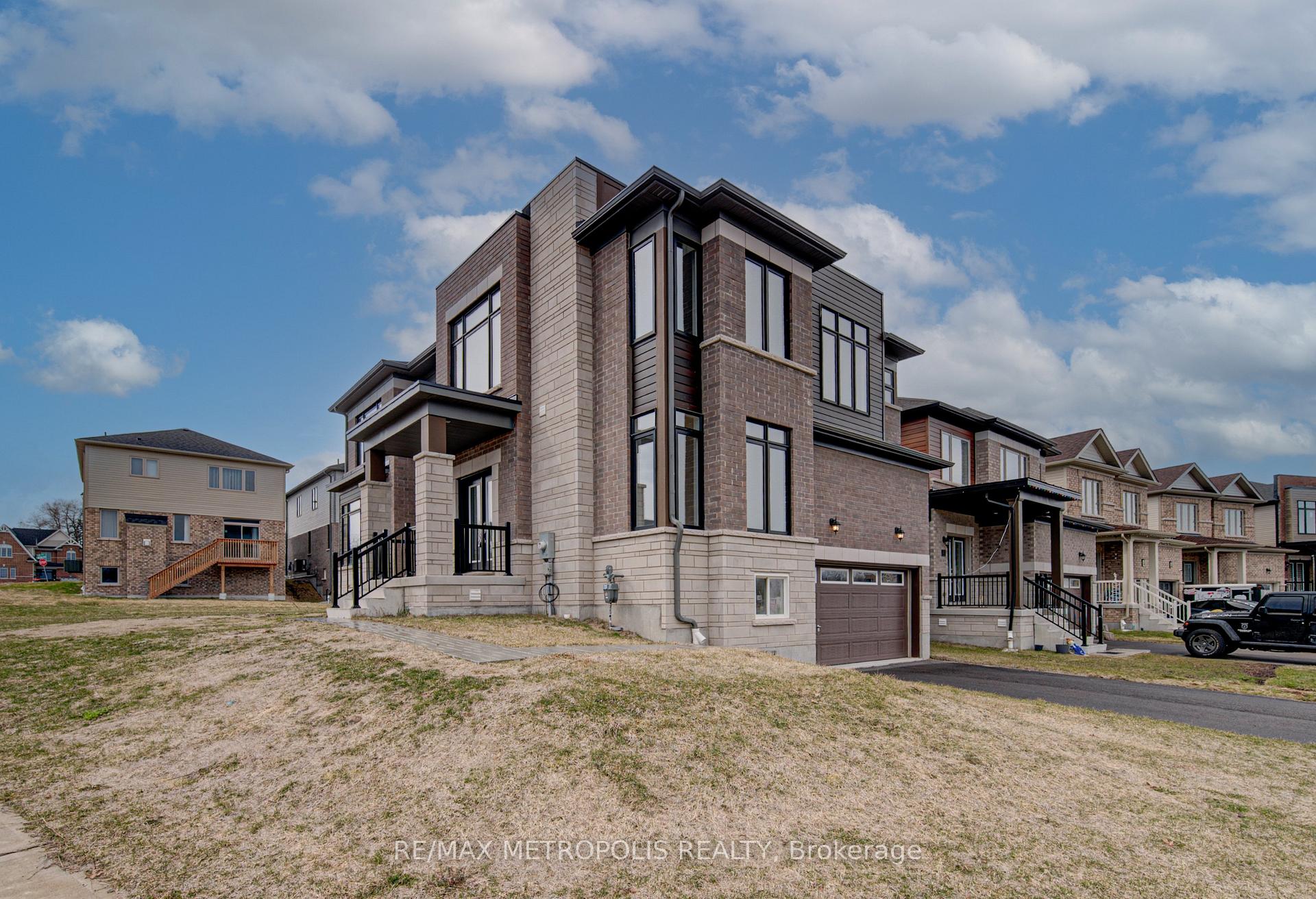 Photo 3 of 25 Heming Street, Brant, Paris — HOMEH