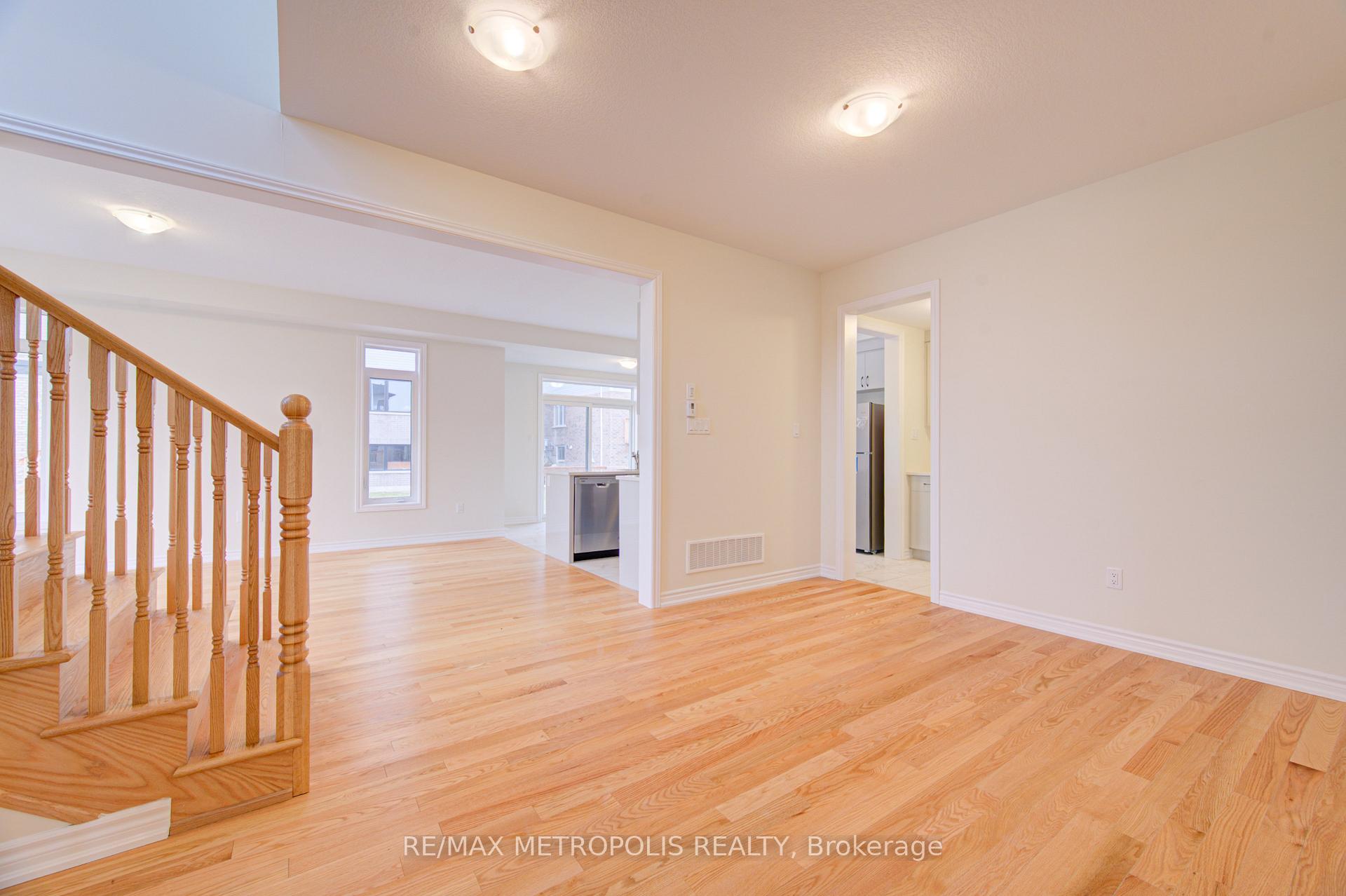 Photo 8 of 25 Heming Street, Brant, Paris — HOMEH
