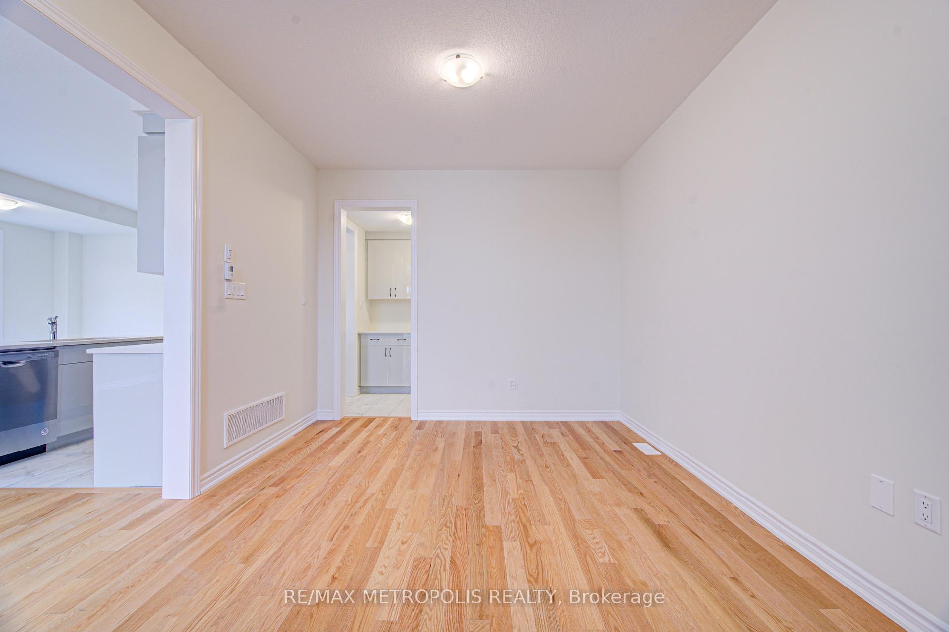 Photo 9 of 25 Heming Street, Brant, Paris — HOMEH