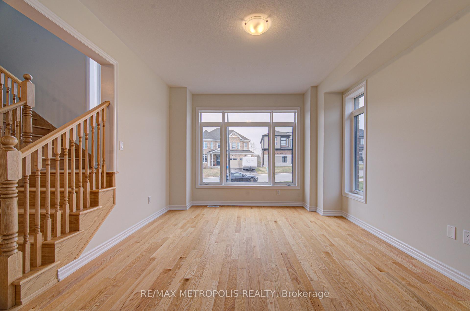 Photo 13 of 25 Heming Street, Brant, Paris — HOMEH