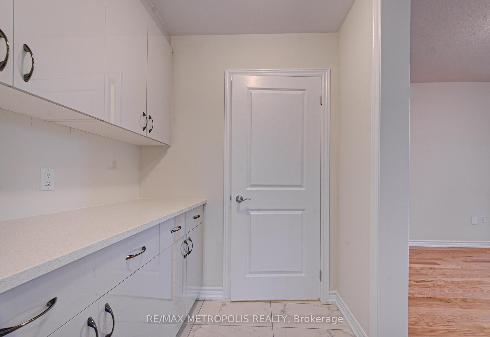 Photo 22 of 25 Heming Street, Brant, Paris — HOMEH