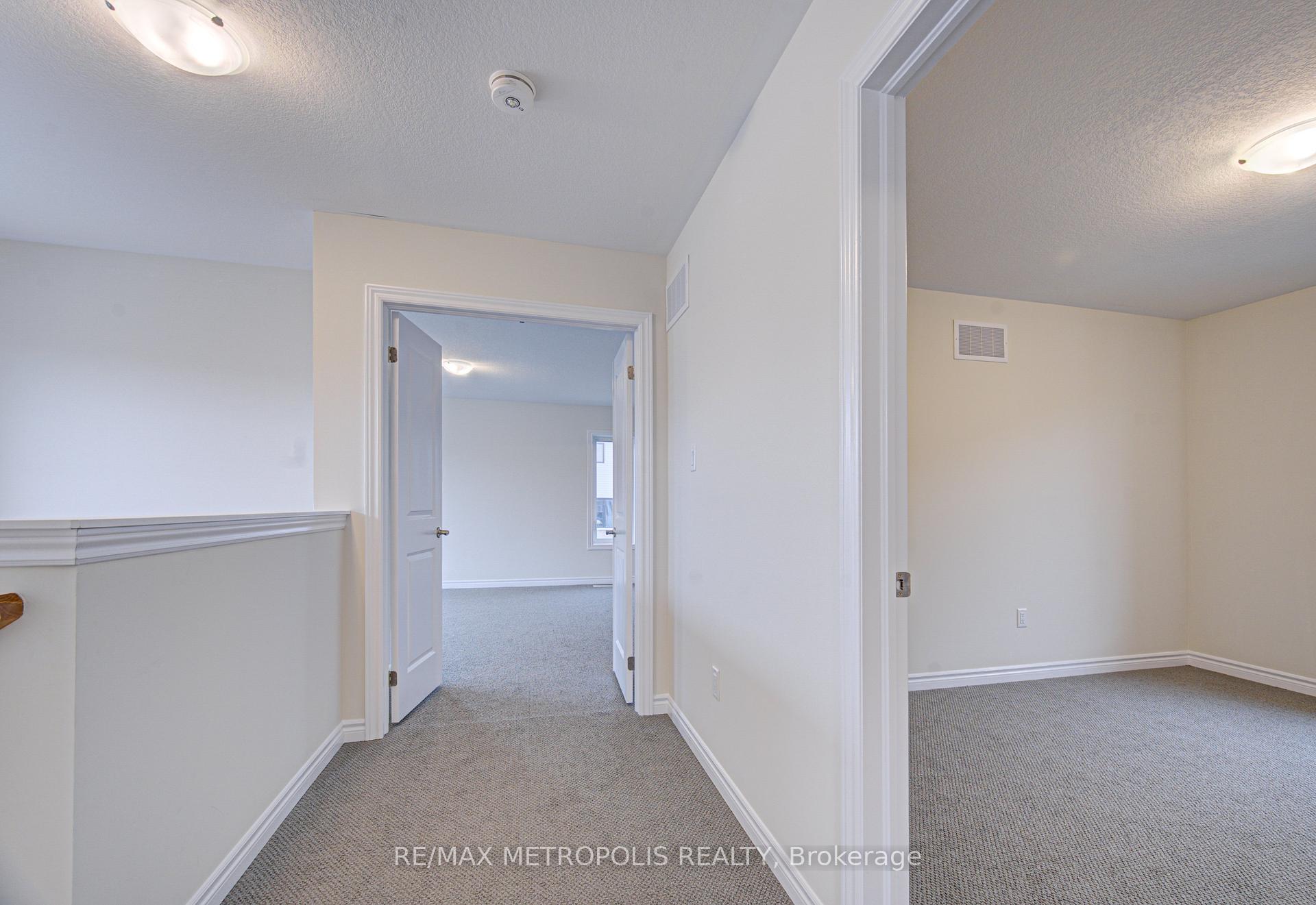 Photo 24 of 25 Heming Street, Brant, Paris — HOMEH