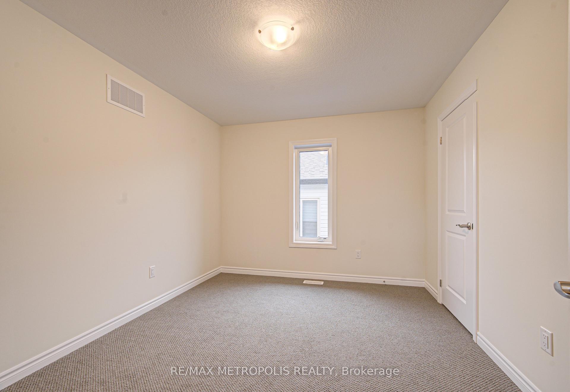 Photo 25 of 25 Heming Street, Brant, Paris — HOMEH