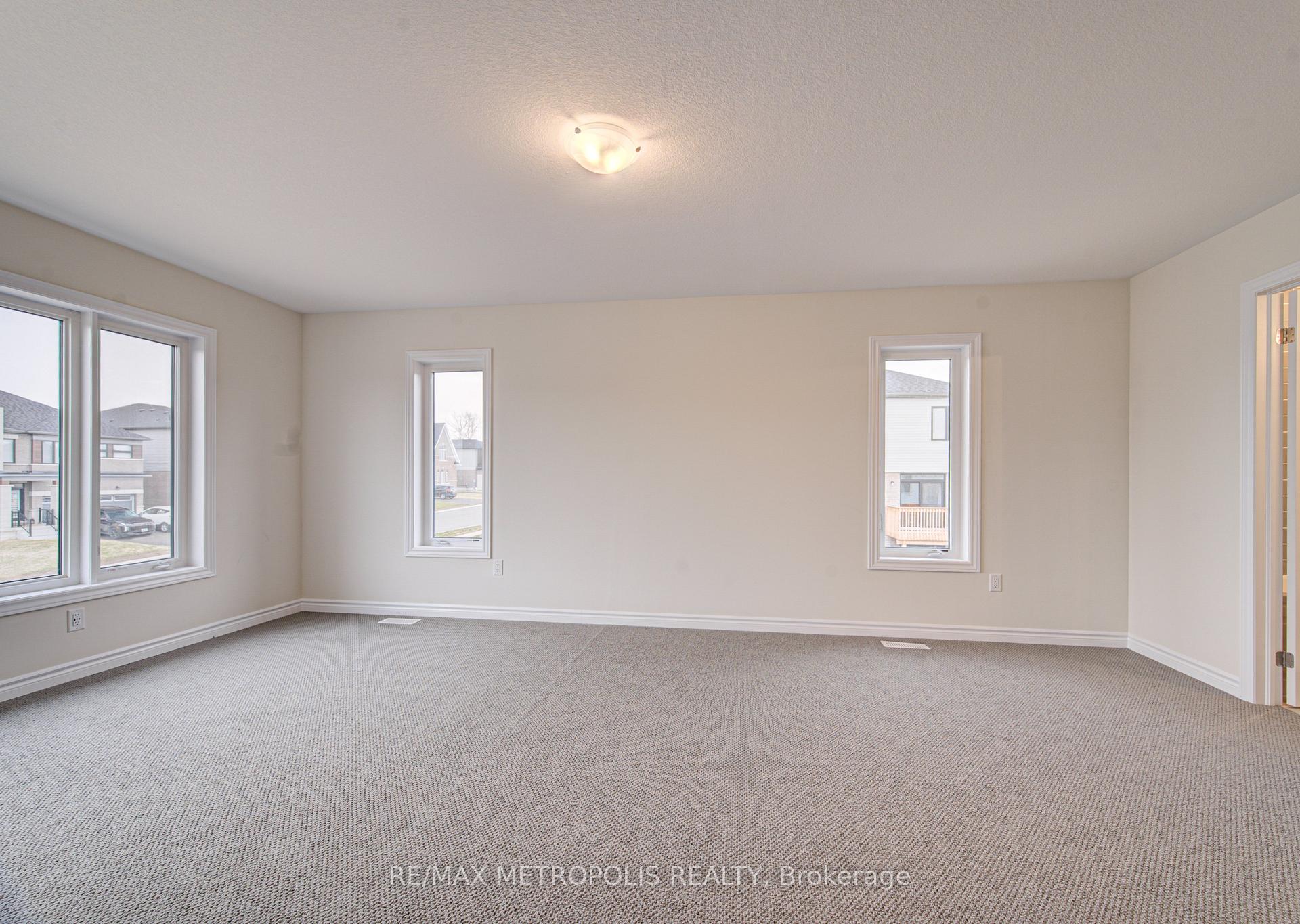 Photo 26 of 25 Heming Street, Brant, Paris — HOMEH