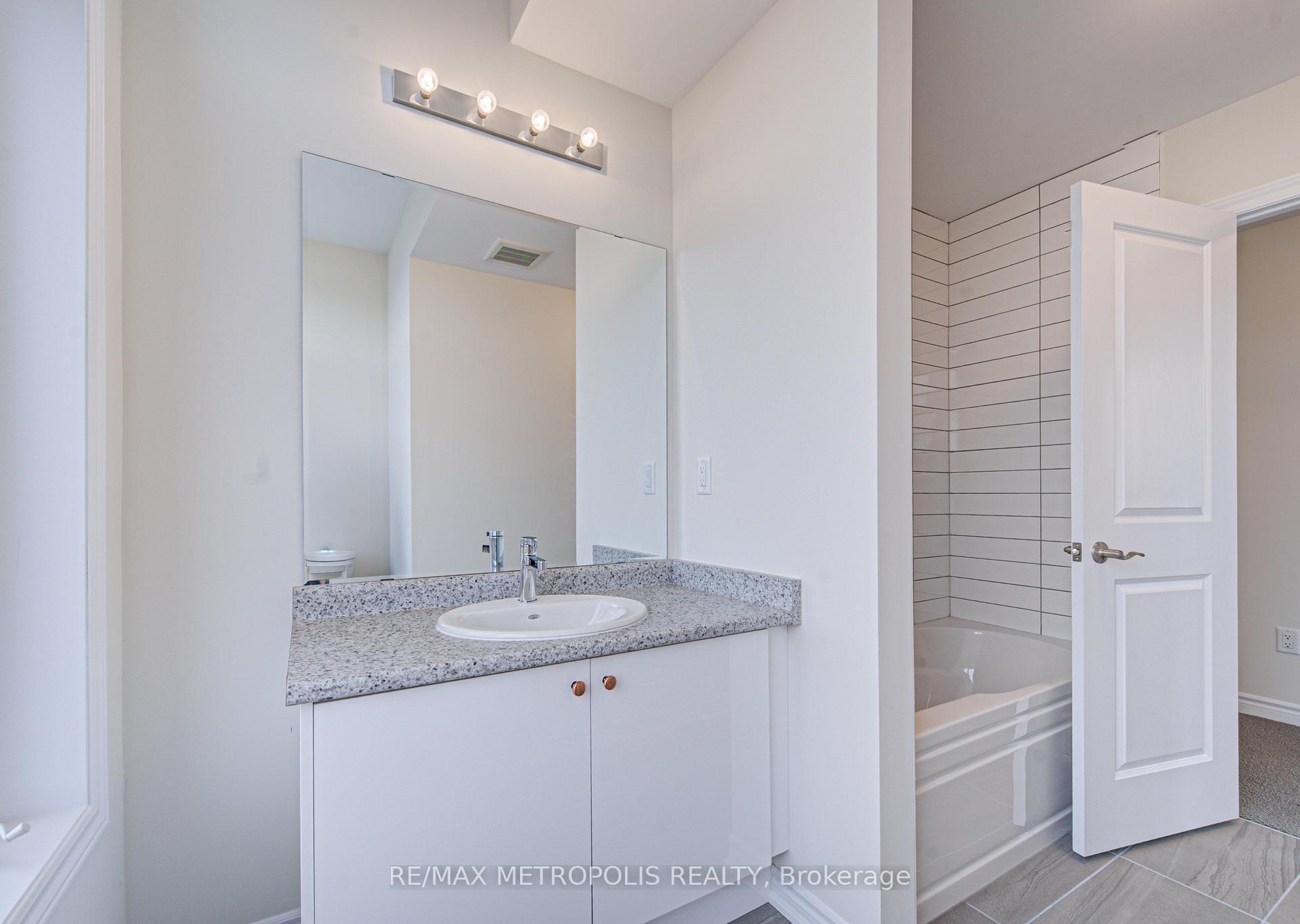 Photo 31 of 25 Heming Street, Brant, Paris — HOMEH