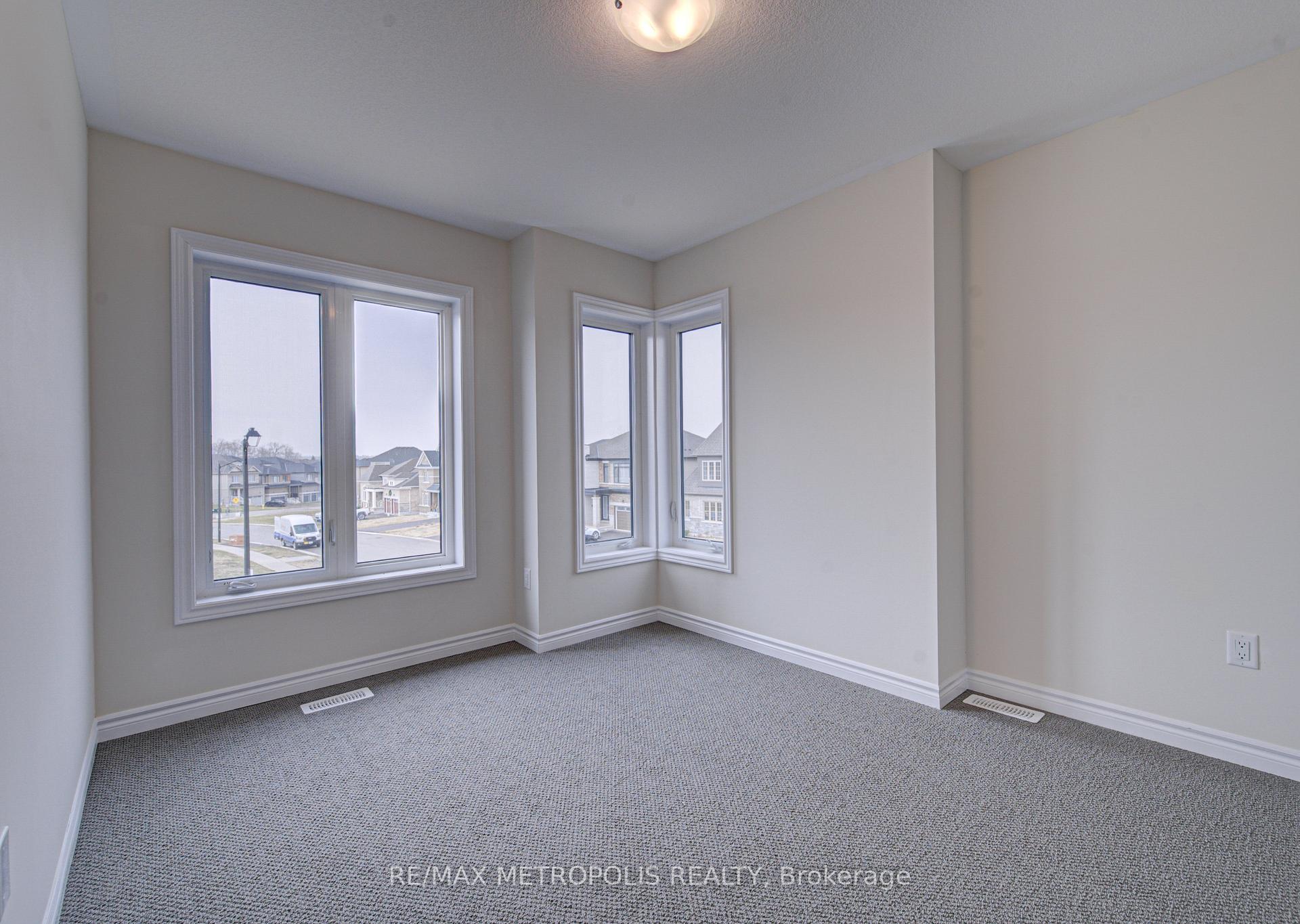 Photo 33 of 25 Heming Street, Brant, Paris — HOMEH