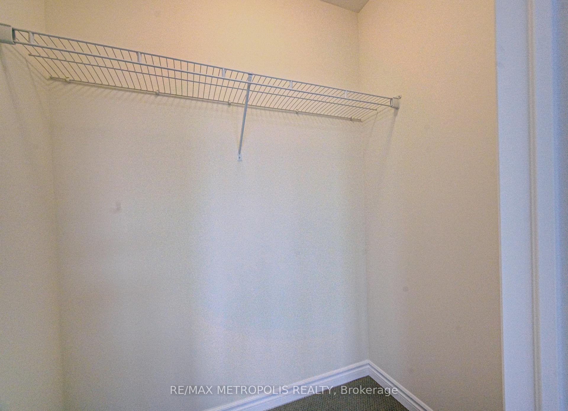 Photo 36 of 25 Heming Street, Brant, Paris — HOMEH