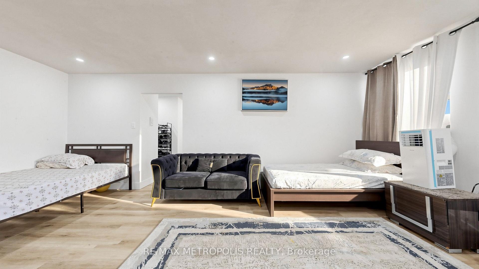 Photo 9 of Unit 1006, 3555 Derry Road E, Mississauga, Malton — HOMEH