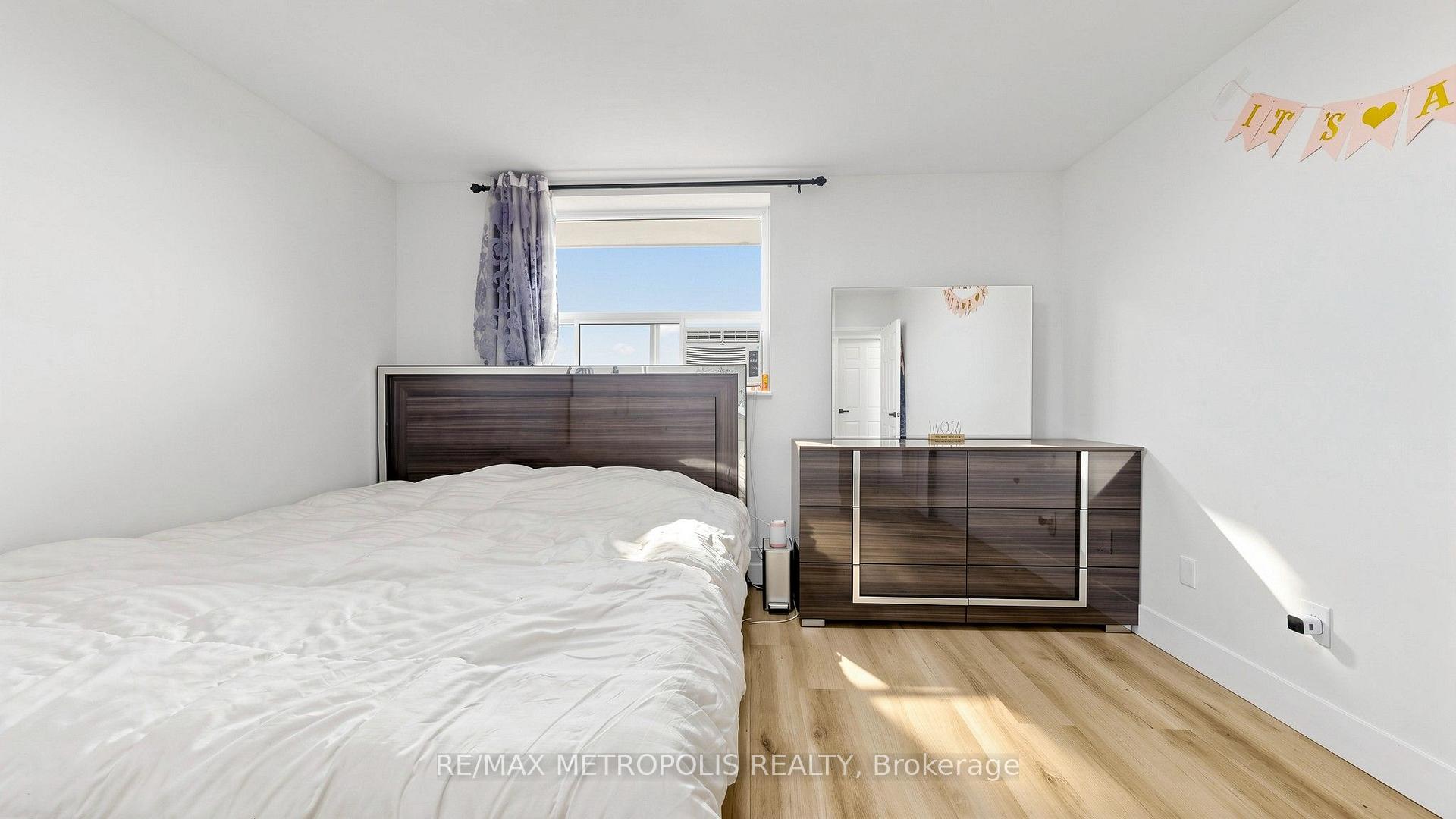 Photo 21 of Unit 1006, 3555 Derry Road E, Mississauga, Malton — HOMEH