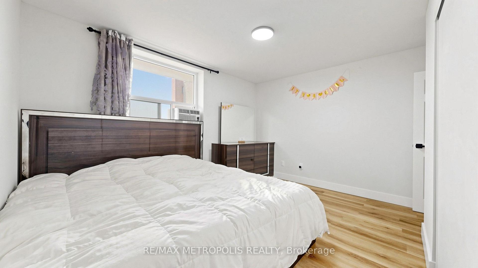 Photo 22 of Unit 1006, 3555 Derry Road E, Mississauga, Malton — HOMEH